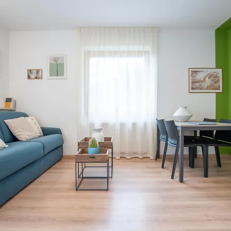 Al Trovante Aparthotel *