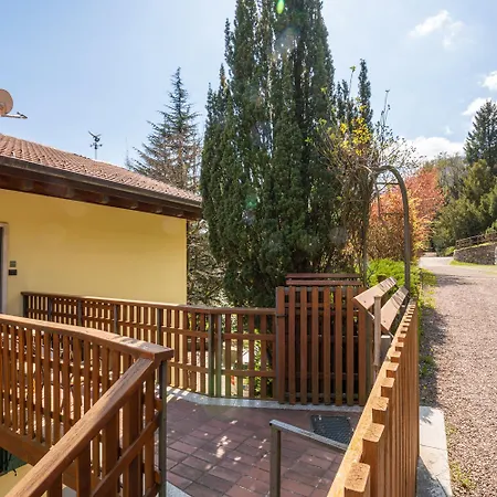Al Trovante Aparthotel *