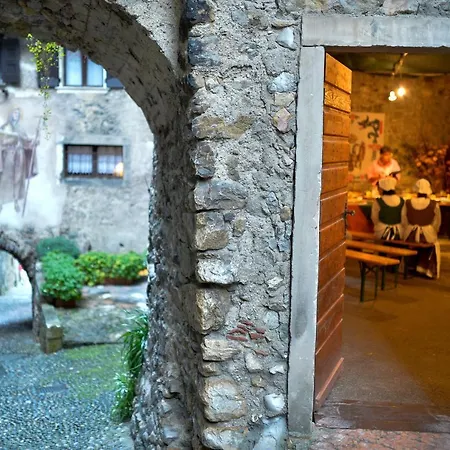 Al Trovante - Gardaslowemotion Aparthotel Tenno