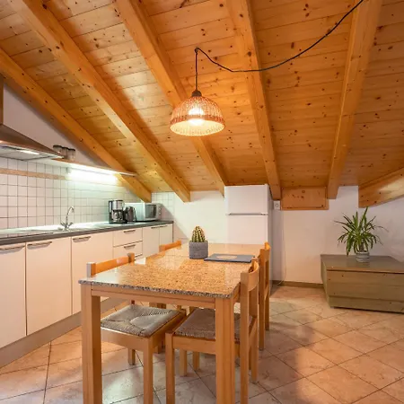 Aparthotel Al Trovante - Gardaslowemotion *