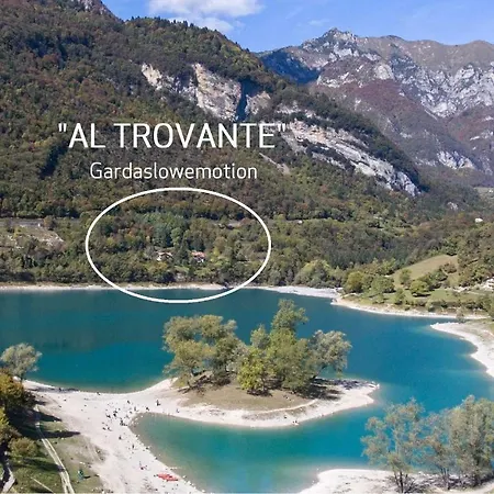 Al Trovante - Gardaslowemotion Aparthotel *